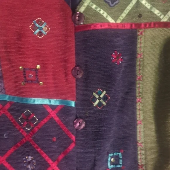 Vtg 90s patchwork Boho embellished Sage/ Fuschia/ button front boxy jacket sz M - Picture 8 of 13